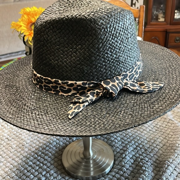 NWOT Mudpie Black Hat With Animal Print Sash One Size Great Condition! - Picture 2 of 3